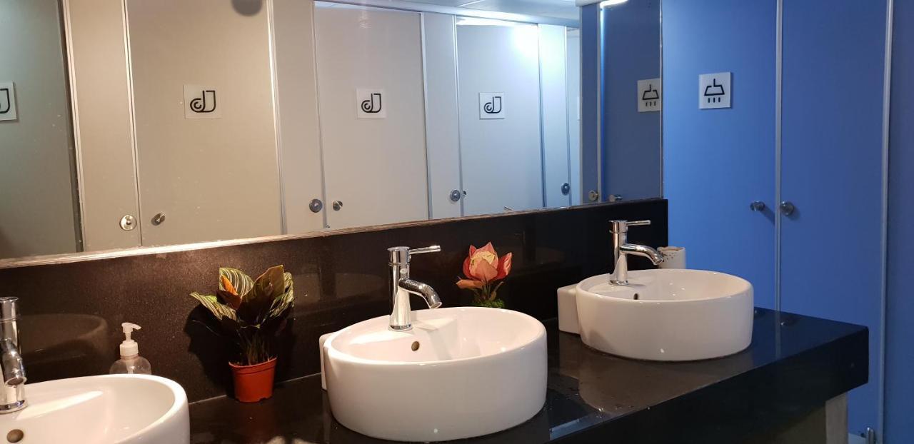 Reddoorz Hostel Near St. Joseph'S Cathedral Hanoi Zewnętrze zdjęcie